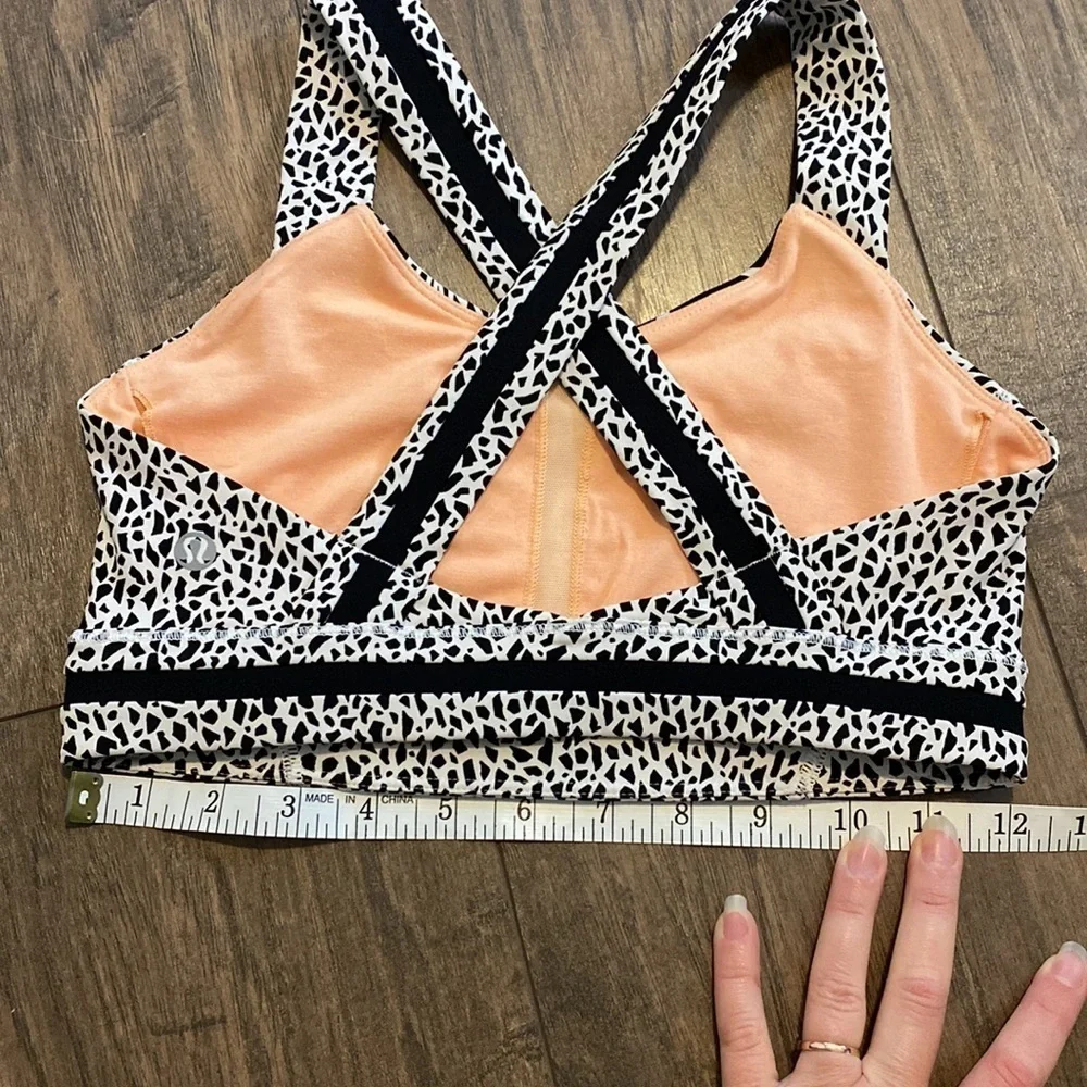 Lululemon Rack Pack Bra Size 4 EUC